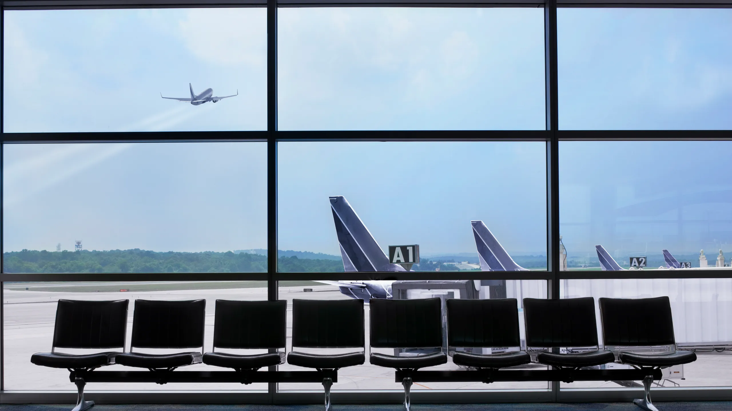 Ku janë aeroportet më të mira të Evropës sipas sondazhit të pasagjerëve
