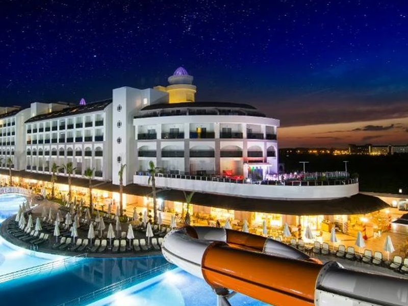 Port River - hotel familjar në Antalya